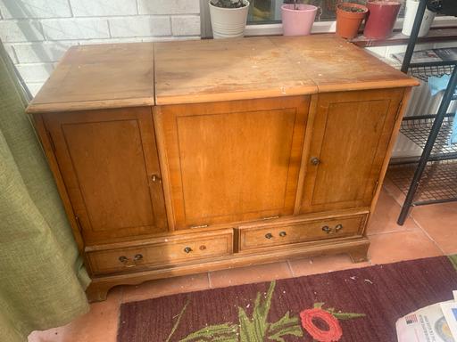 Buy & Sell Yeading West London - Photos for Wooden sideboard