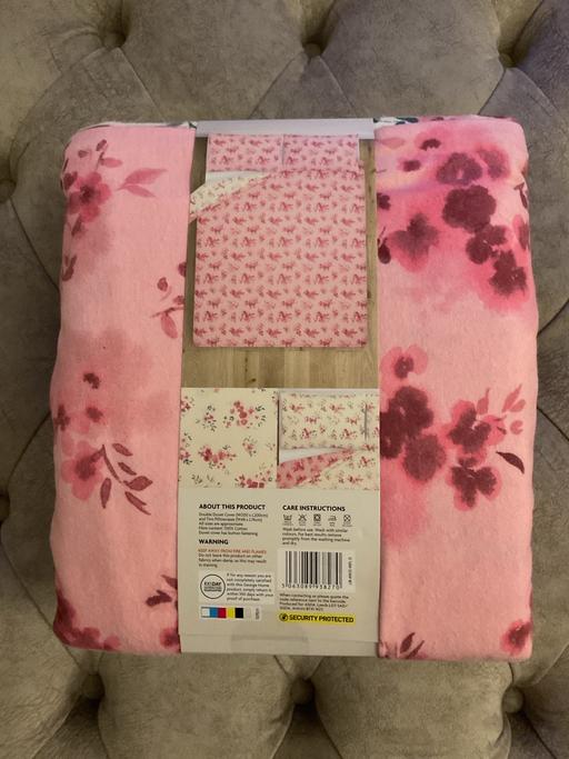Buy & Sell Roby Knowsley - Photos for Double Soft and Cosy Duvet Set