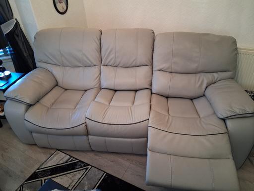 Buy & Sell Colwyn Bay Conwy - Photos for grey recliners
