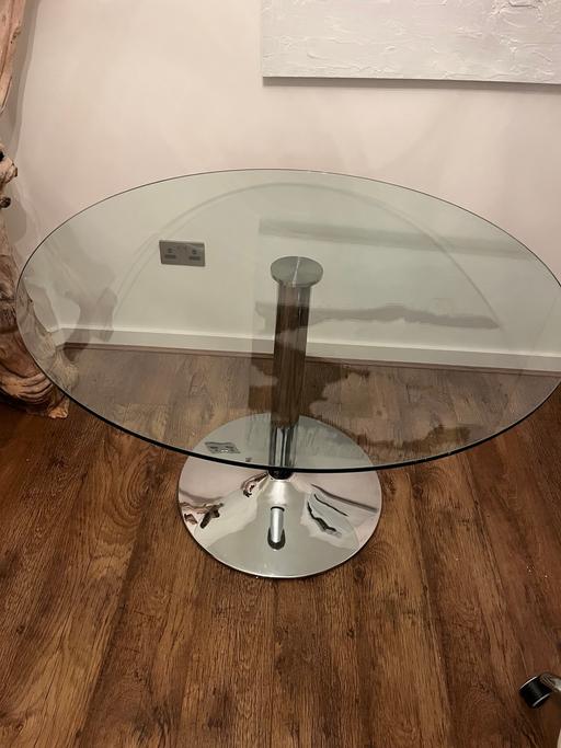 Buy & Sell Kings Hill Tonbridge and Malling - Photos for Dwell glass table