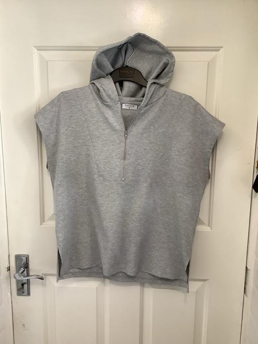 Buy & Sell Woodsetton Dudley - Photos for Sleeveless sweatshirt M