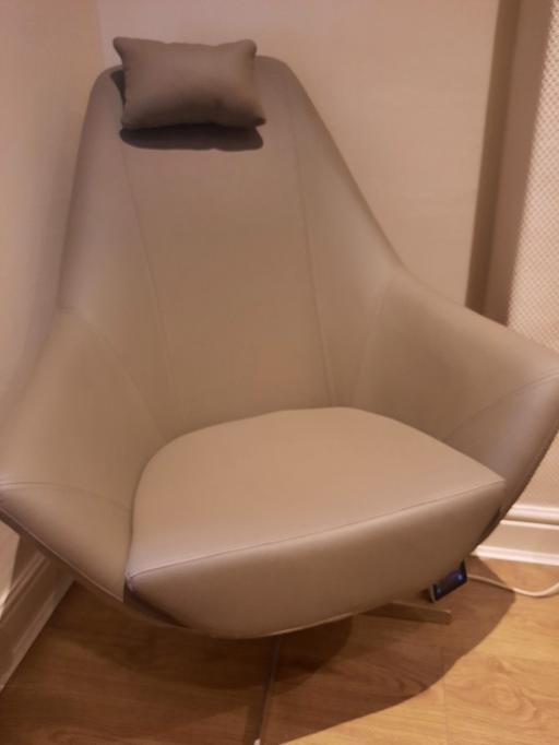 Buy & Sell Cheadle Stockport - Photos for Grey Dwell pivot chair