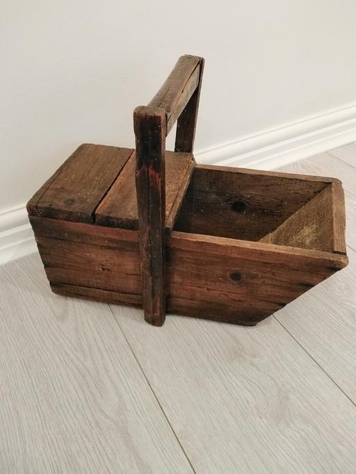 Buy & Sell Royston Barnsley - Photos for Small wooden box