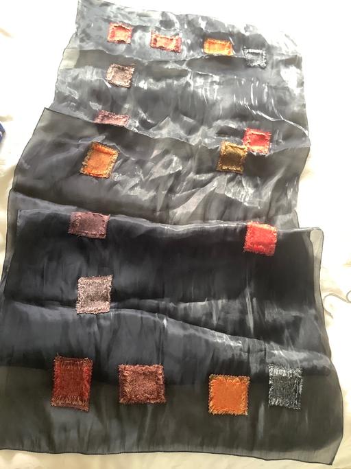 Buy & Sell Grassmoor North East Derbyshire - Photos for New….Black with pattern silk style scarf