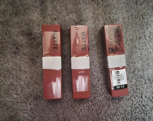 Buy & Sell Crumpsall Manchester - Photos for new 3 x Matte Brown Lipsticks