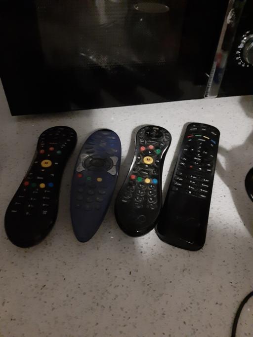 Buy & Sell South Hylton Sunderland - Photos for 4pk remotes