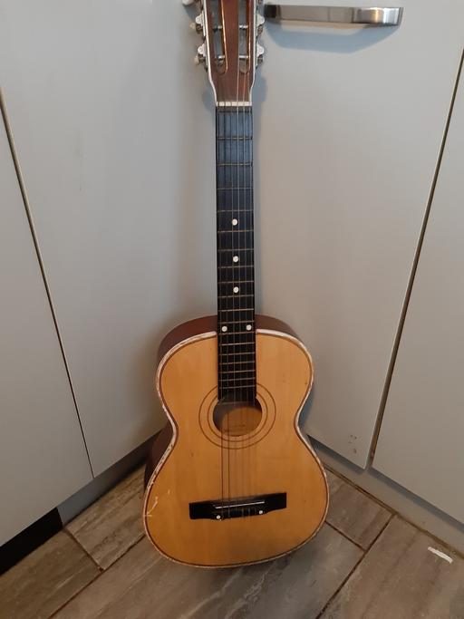 Buy & Sell South Hylton Sunderland - Photos for guitar