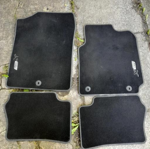 Vehicles Preston South Ribble - Photos for KIA PICANTO X-LINE CAR MATS