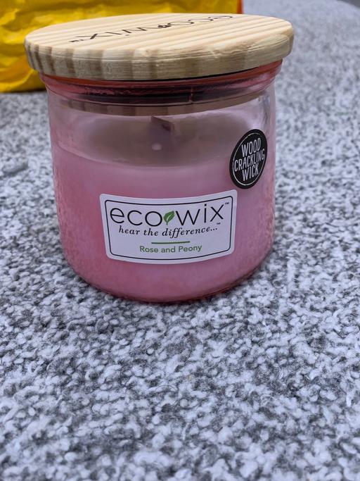 Buy & Sell Epsom and Ewell Surrey - Photos for rose and peony candle