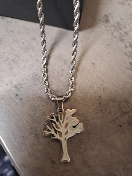 Buy & Sell Park Hill Sheffield - Photos for new chain and pendent