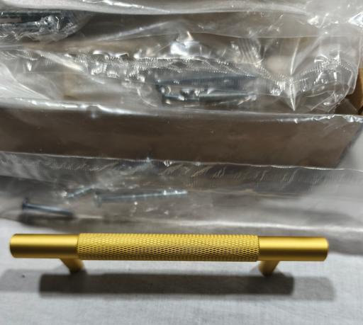 Buy & Sell Thornaby Stockton-on-Tees - Photos for 20 knurled t bar satin brass kitchen handles