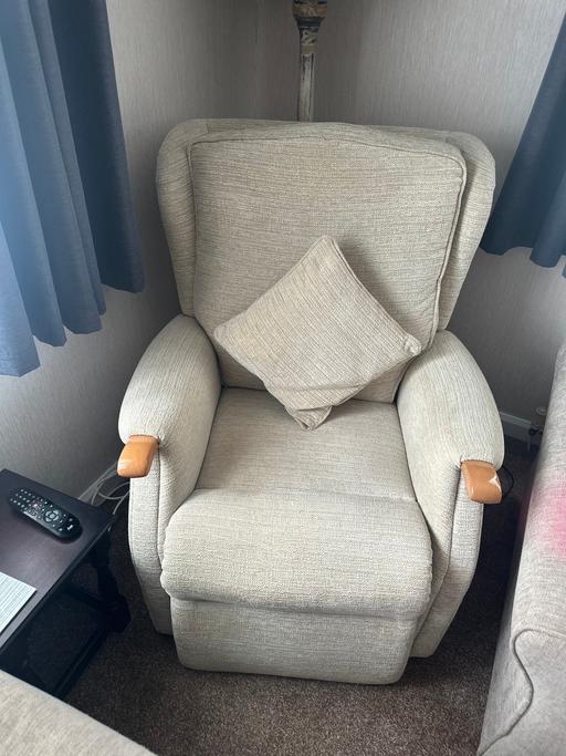 Buy & Sell Heath Hayes Cannock Chase - Photos for Reclining Chair