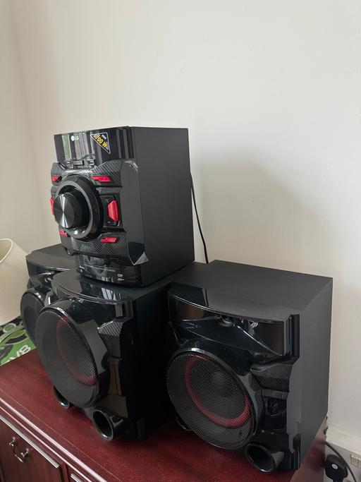 Buy & Sell Lambeth South East London - Photos for Lg speakers
