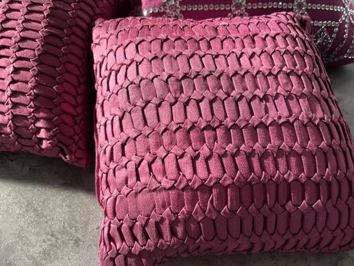 Buy & Sell Streetly Walsall - Photos for Purple/silver cushions