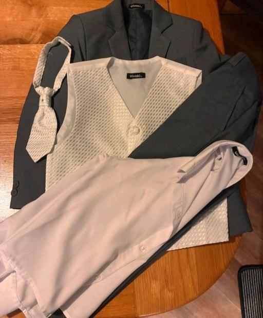 Buy & Sell Hendon Sunderland - Photos for vivaki 5 pcs boys suit 5years old