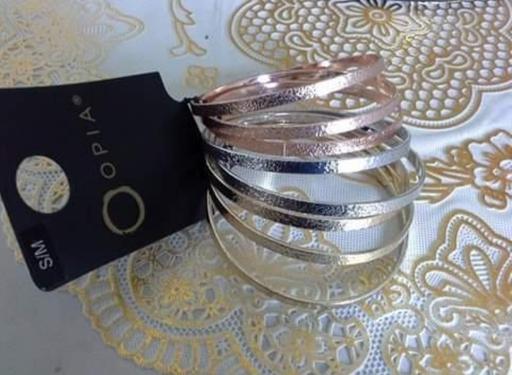 Buy & Sell Grafton Street Industrial Estate West Northamptonshire - Photos for New beautiful bangles set