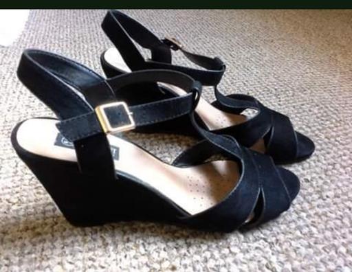 Buy & Sell Grafton Street Industrial Estate West Northamptonshire - Photos for Shoes