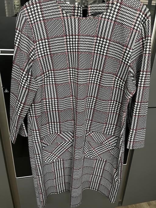 Buy & Sell Streetly Walsall - Photos for New look size 16 dress