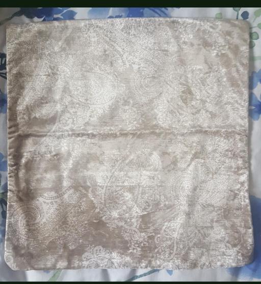 Buy & Sell Grafton Street Industrial Estate West Northamptonshire - Photos for New 2 cushion covers