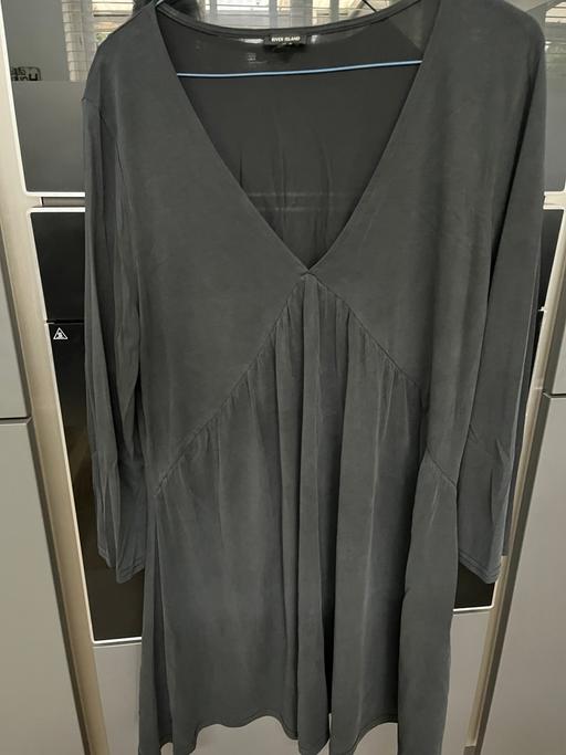 Buy & Sell Streetly Walsall - Photos for River island size 16 dress