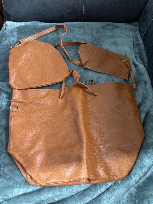 Buy & Sell Golds Hill Sandwell - Photos for Ladies handbags