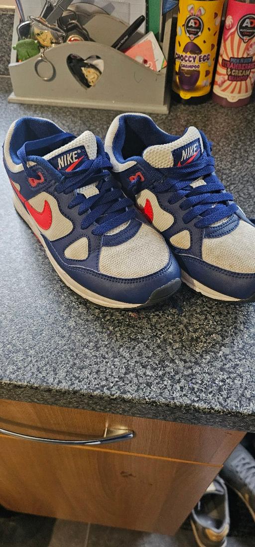 Buy & Sell Astra Business Park Trafford - Photos for boys nike trainers, collection only