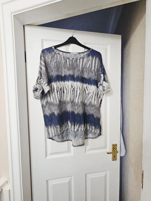 Buy & Sell Newton Doncaster - Photos for Italian made top, size 20