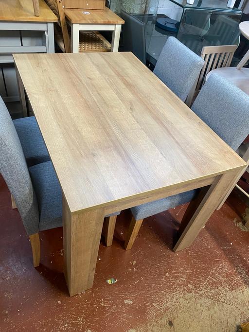 Buy & Sell Coventry City Centre Coventry - Photos for Dinner Table - Oak Effect with 4 grey chairs