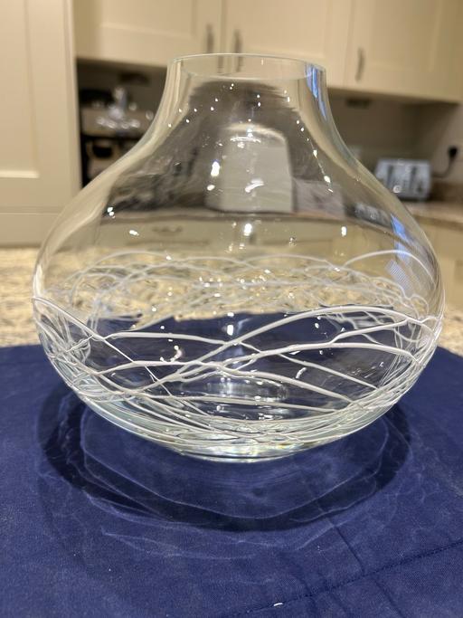 Buy & Sell Hayes Bromley - Photos for Glass vase with white line detail