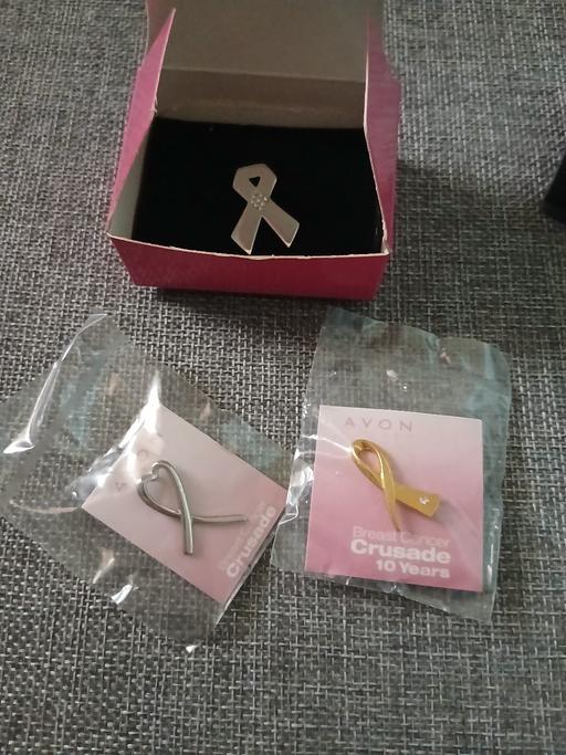 Buy & Sell Radcliffe Bury - Photos for Bow Pin Badges New