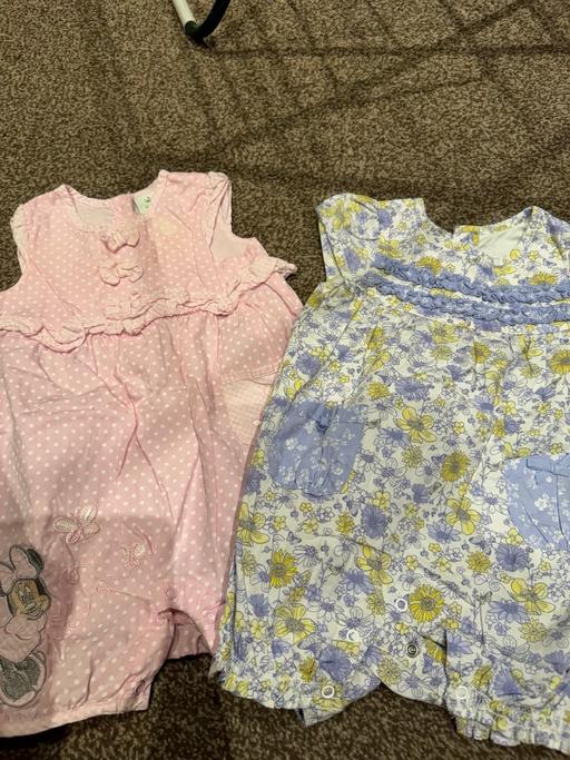 Buy & Sell New Eltham South East London - Photos for Beautiful baby girl rompers 3-6 months