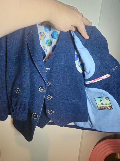 Buy & Sell Hendon Sunderland - Photos for House of cavani 3pcs suit 3years old