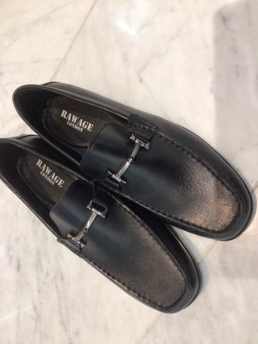 Buy & Sell Falconwood South East London - Photos for Smart shoes size 8.