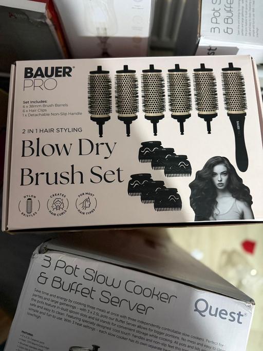 Buy & Sell Romford Havering - Photos for Blow dry brush set BAUER