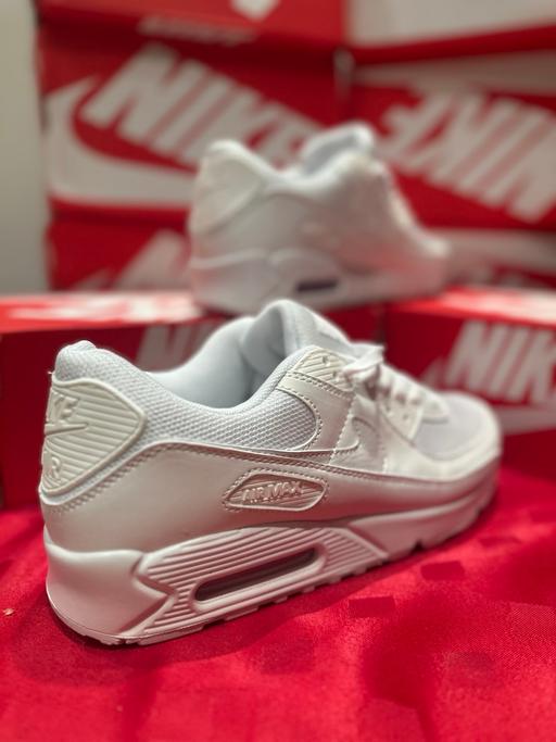 Buy & Sell Woosehill Wokingham - Photos for Air max 90 triple white