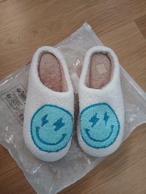 Buy & Sell Bradley Fold Trading Estate Bury - Photos for 7/8 Slippers New