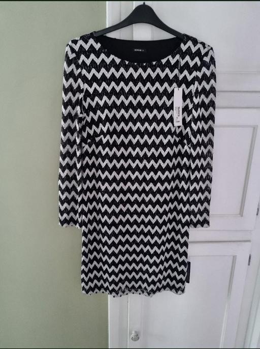 Buy & Sell Woodsetton Dudley - Photos for new roman sparkly dress