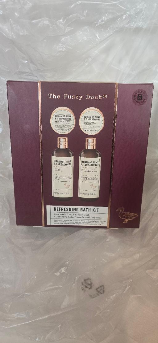 Buy & Sell Poplar East London - Photos for Men's Bath Kit . Baylis and Harding.