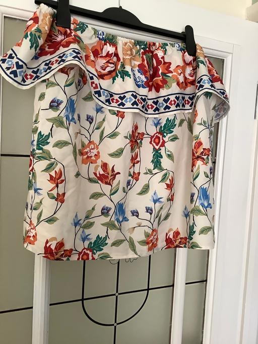 Buy & Sell Langley Eastbourne - Photos for Off the shoulder summer top