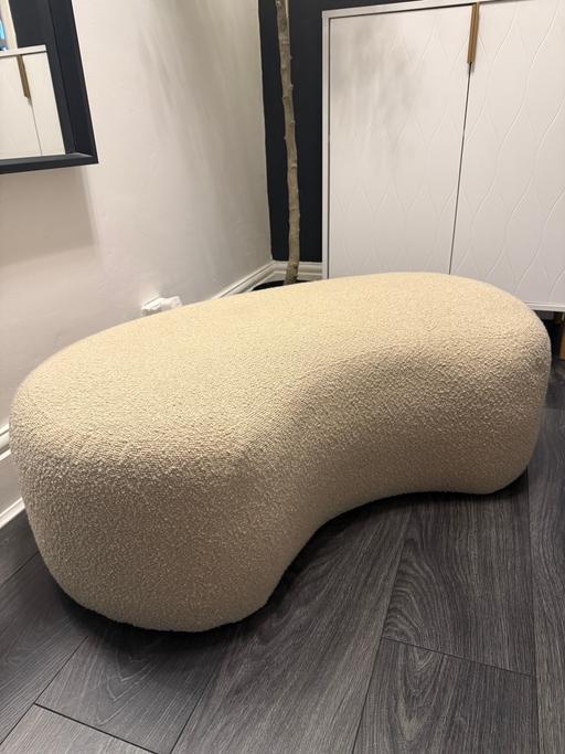 Buy & Sell Netherton Dudley - Photos for Boucle bean shape foot stool