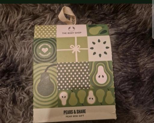 Buy & Sell Lees Oldham - Photos for Pear Mini Gift