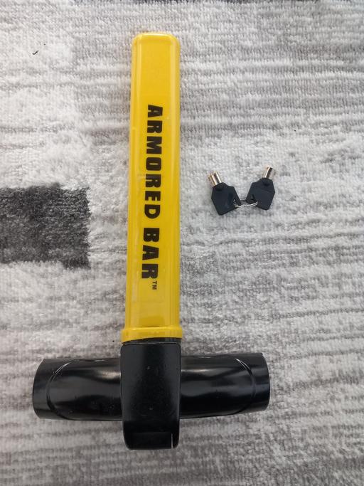 Vehicles Crossness South East London - Photos for Steering wheel lock