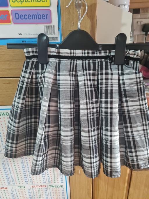 Buy & Sell Chelmsley Wood Solihull - Photos for girls black checked skirt