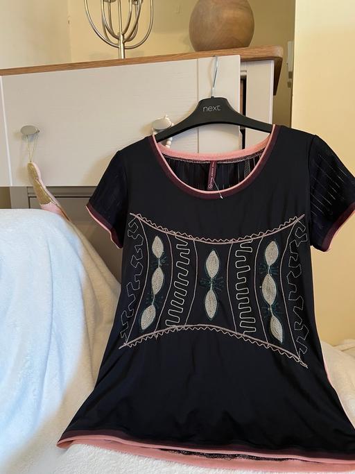 Buy & Sell Hetton-Le-Hole Sunderland - Photos for Womens Top ( New )