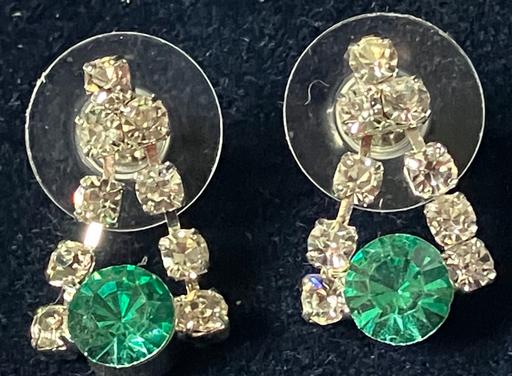 Buy & Sell Yeovil Somerset - Photos for Ladies green emerald & c.z earrings 1.00ct