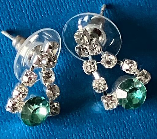 Buy & Sell Yeovil Somerset - Photos for Ladies emerald & white c.z earrings 1.00ct