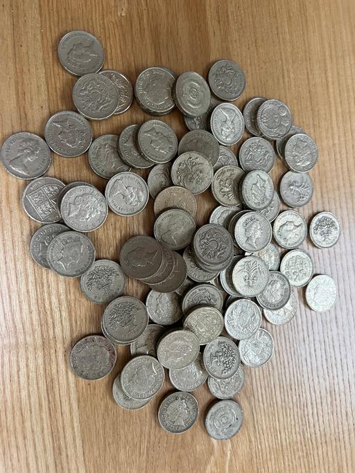Buy & Sell Cofton Hackett Bromsgrove - Photos for 76 x £1 coins