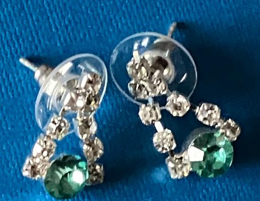 Buy & Sell Yeovil Somerset - Photos for Ladies emerald & white c.z earrings 1.00ct