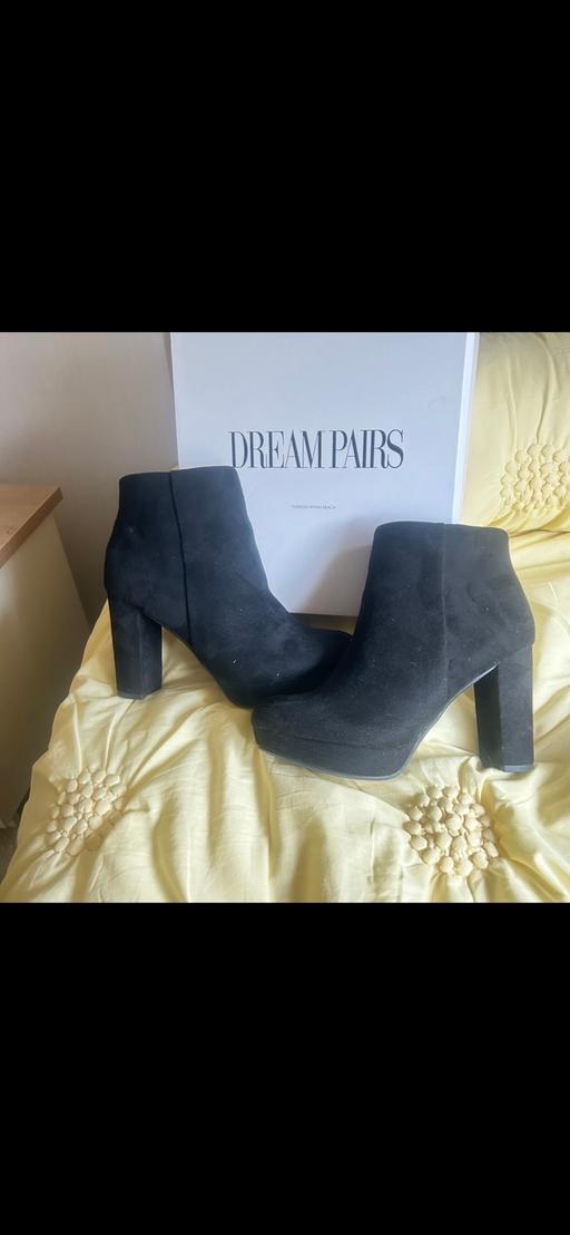 Buy & Sell Corton East Suffolk - Photos for Brand new black suede heel boots size 6