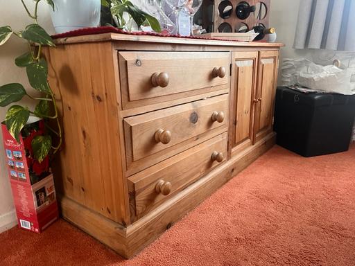 Buy & Sell Buckhurst Hill Epping Forest - Photos for Solid wood sideboard / chest of drawers